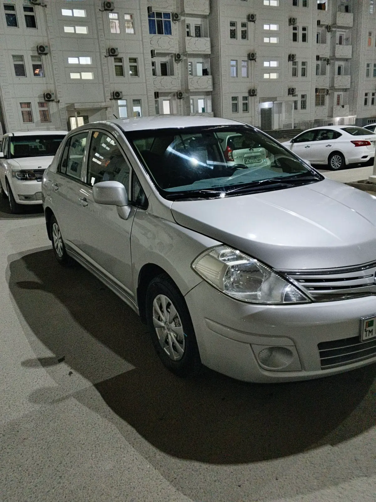 2011 NISSAN Versa 2