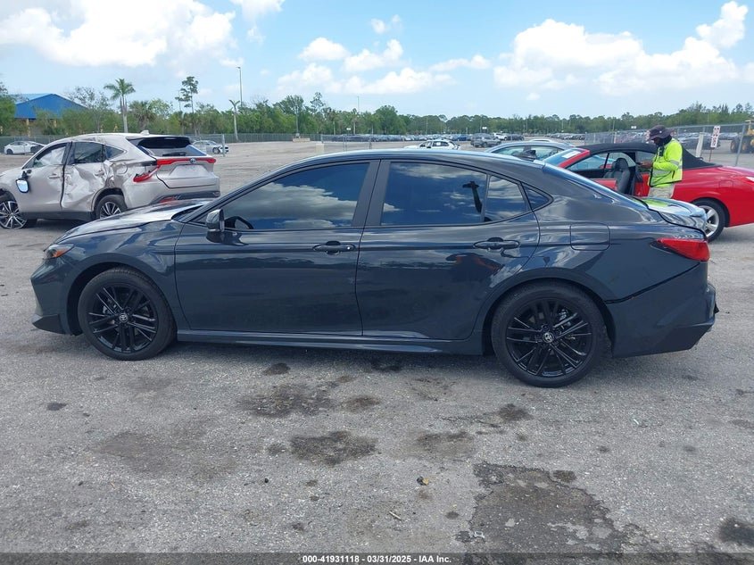 2025 Toyota Camry Se 23