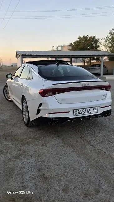 2023 Kia K5 Gt 3