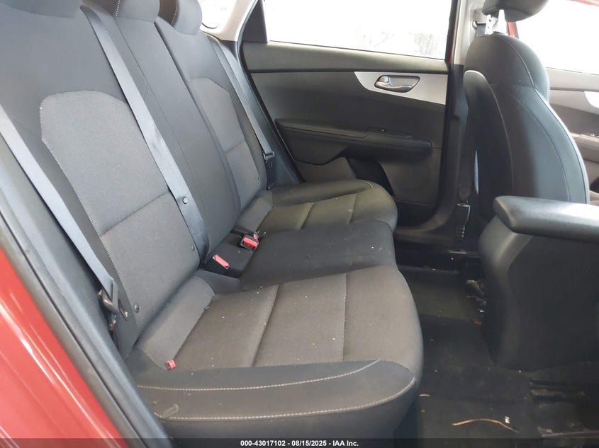 2023 Kia Forte Lxs 12