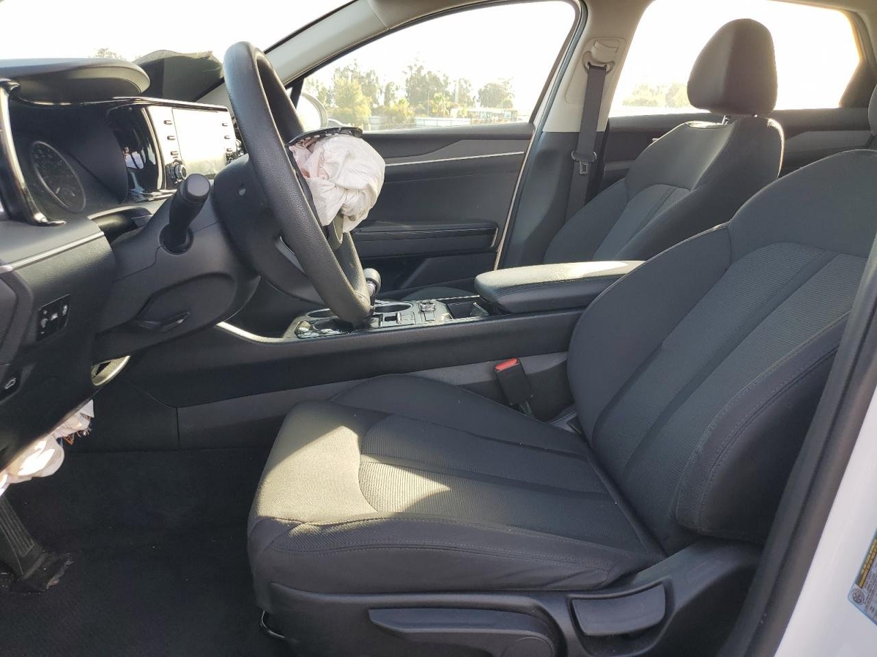 2022 Kia K5 Lxs 15