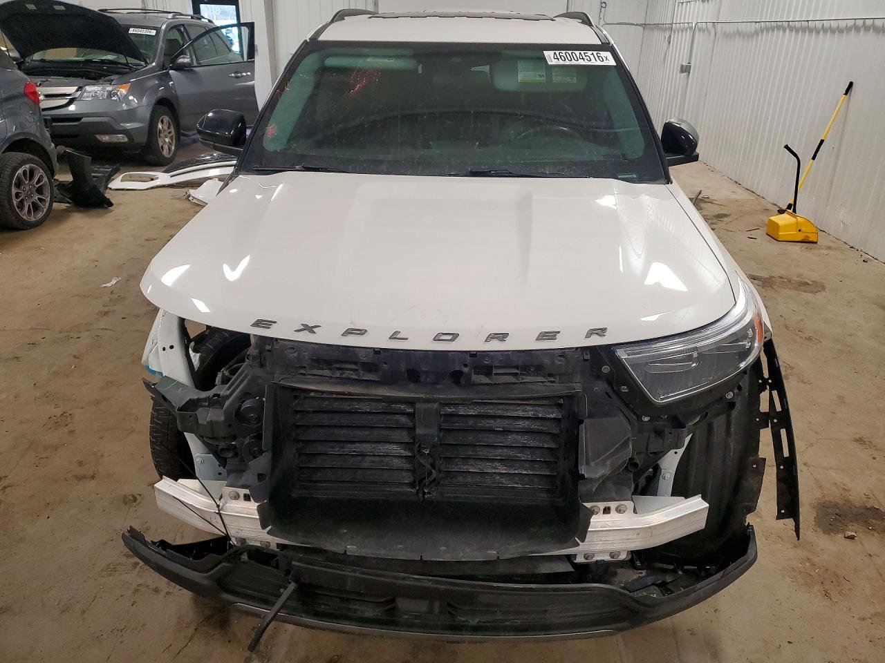 2022 Ford Explorer Xlt 9