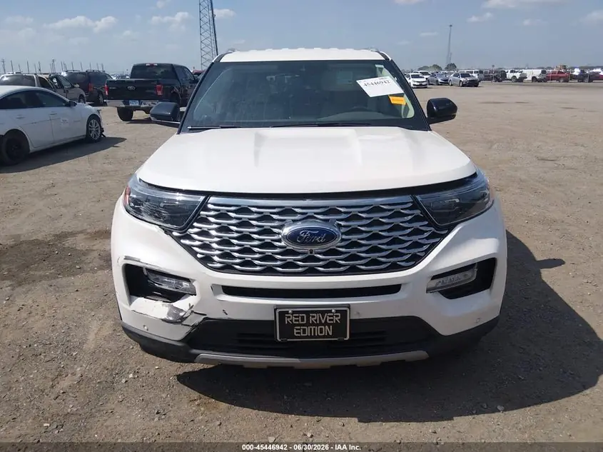 2021 Ford Explorer Platinum 12