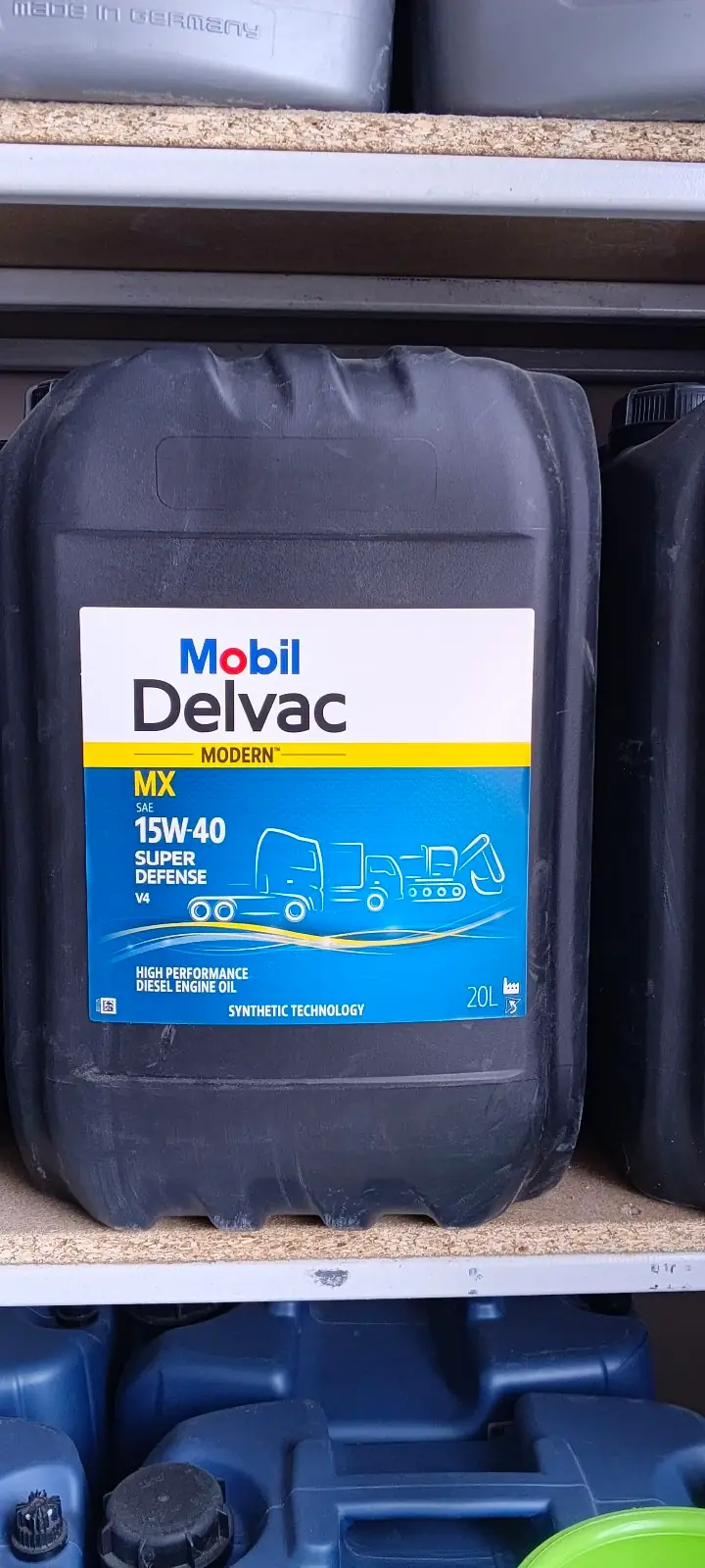 Mobil 15W-40 super defens 1