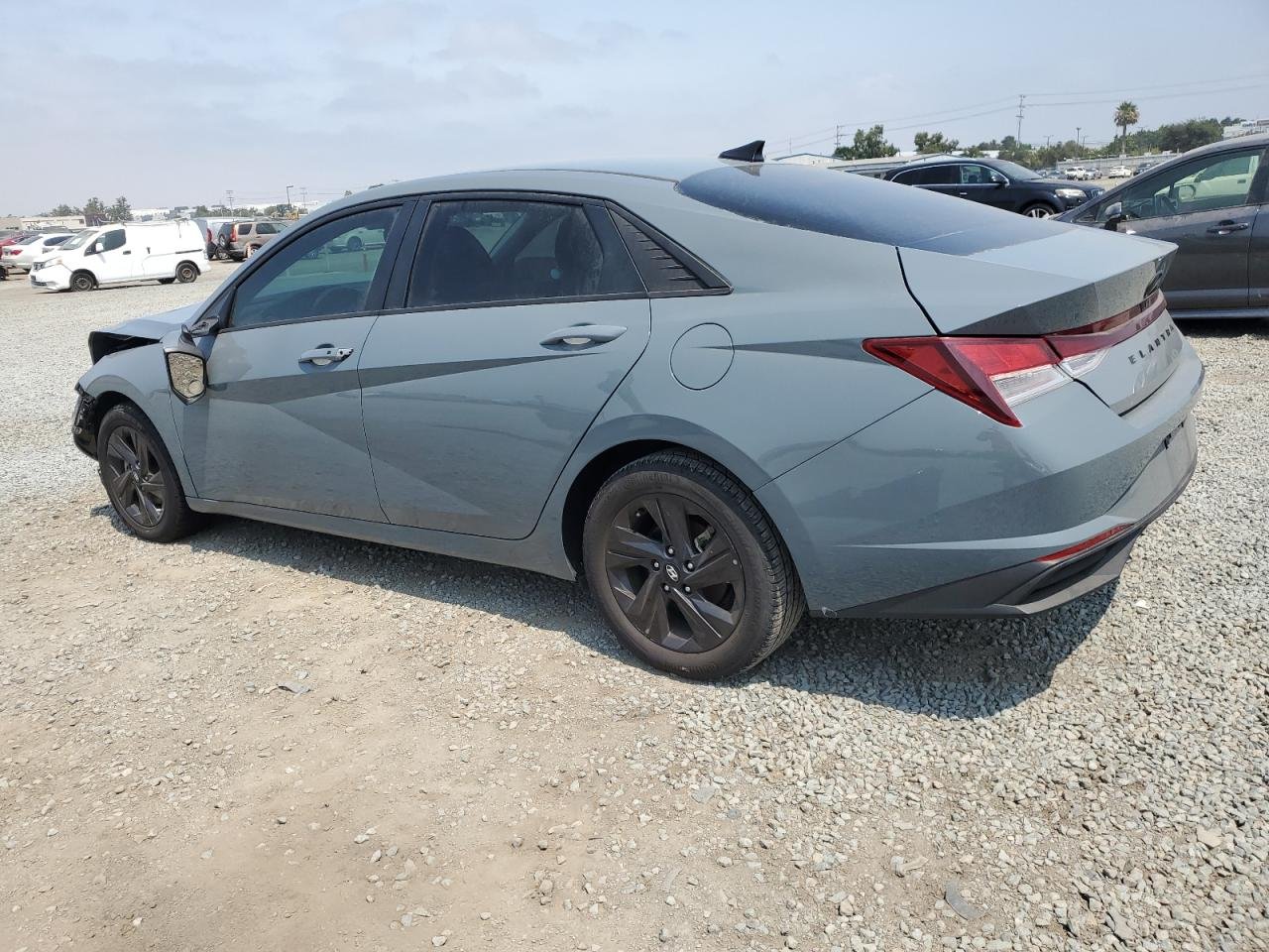 2022 Hyundai Elantra Sel 2
