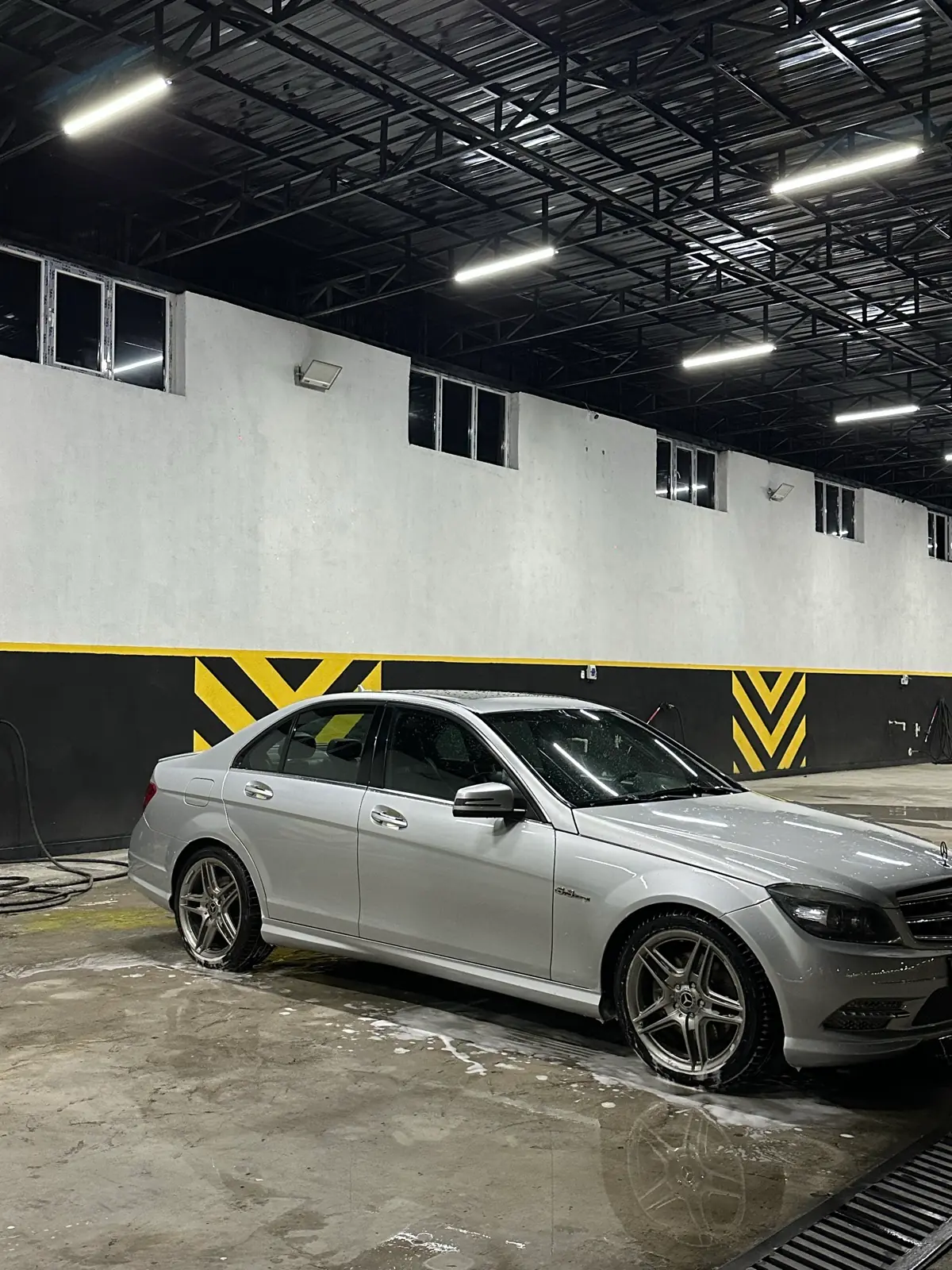 2011 MERCEDES-BENZ C-Class 6
