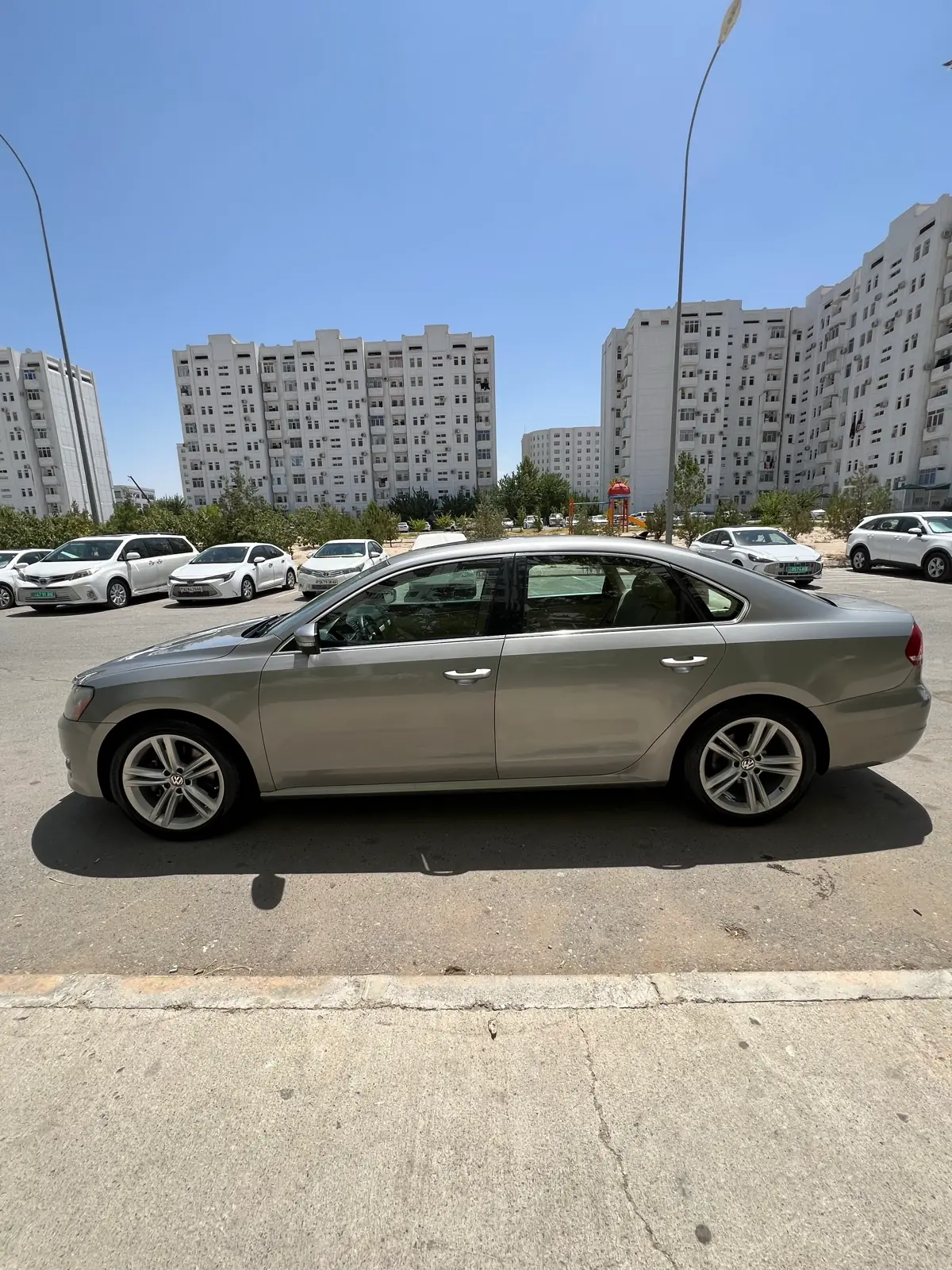 2014 VOLKSWAGEN Passat 3