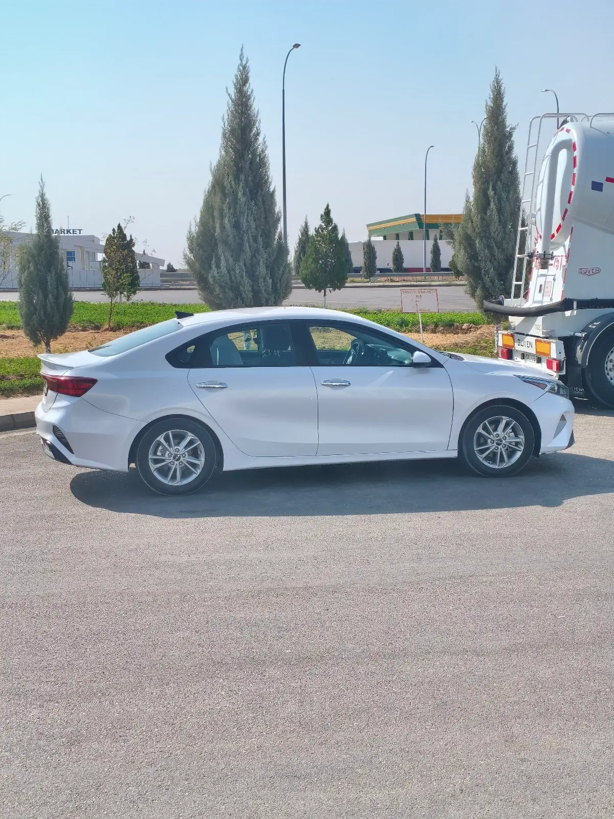 2023 Kia Forte Lxs 2