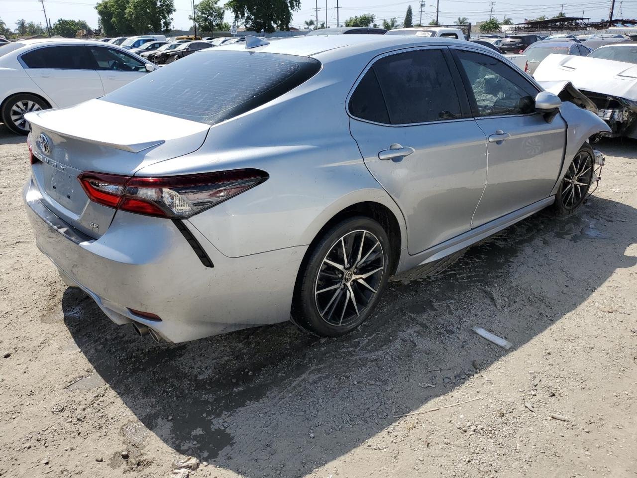 2021 Toyota Camry Se 8