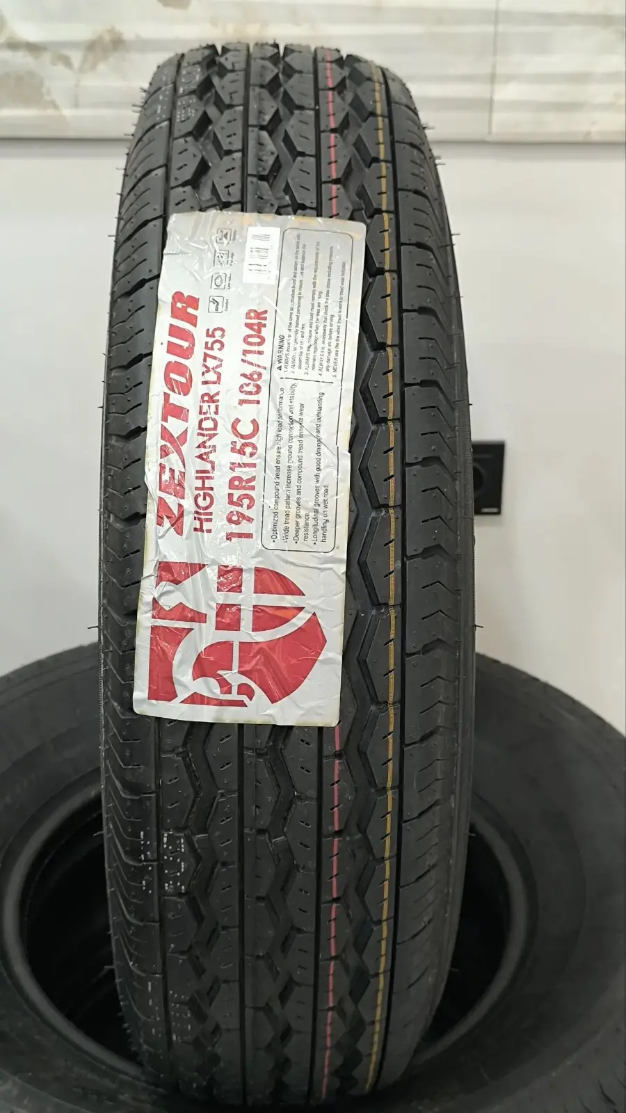 Zextour 195R15C Hiace 1