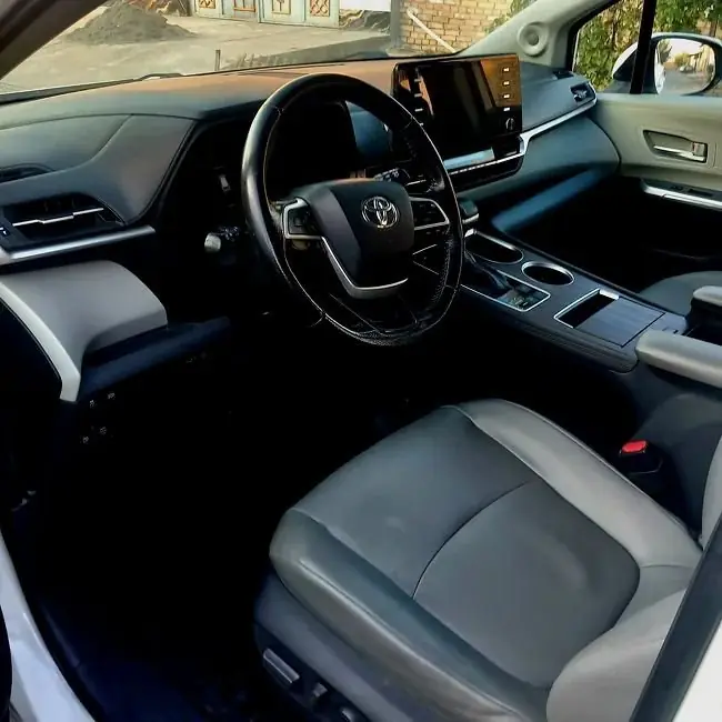 2021 Toyota Sienna Xle 7
