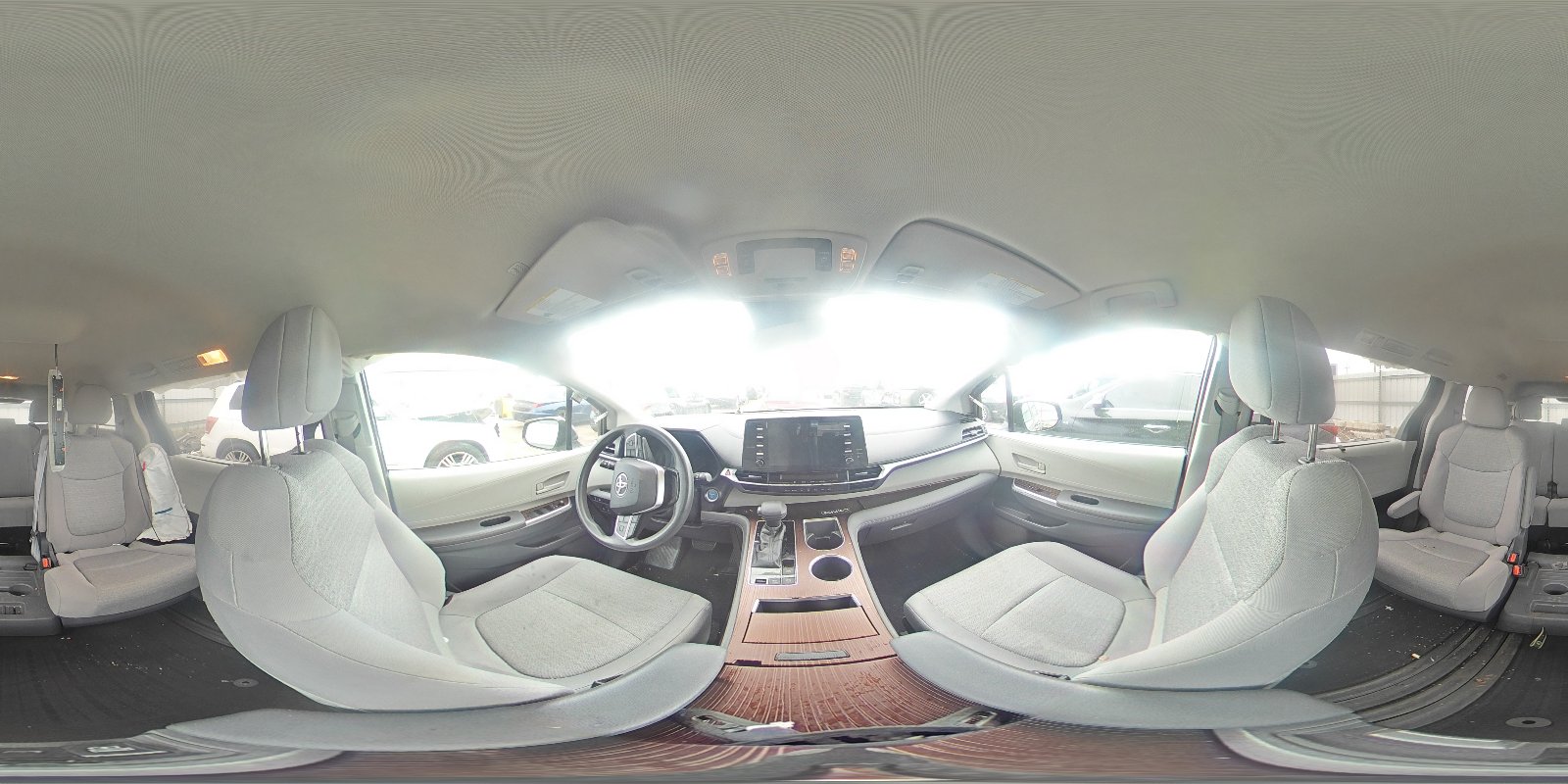 2021 Toyota Sienna Le 14