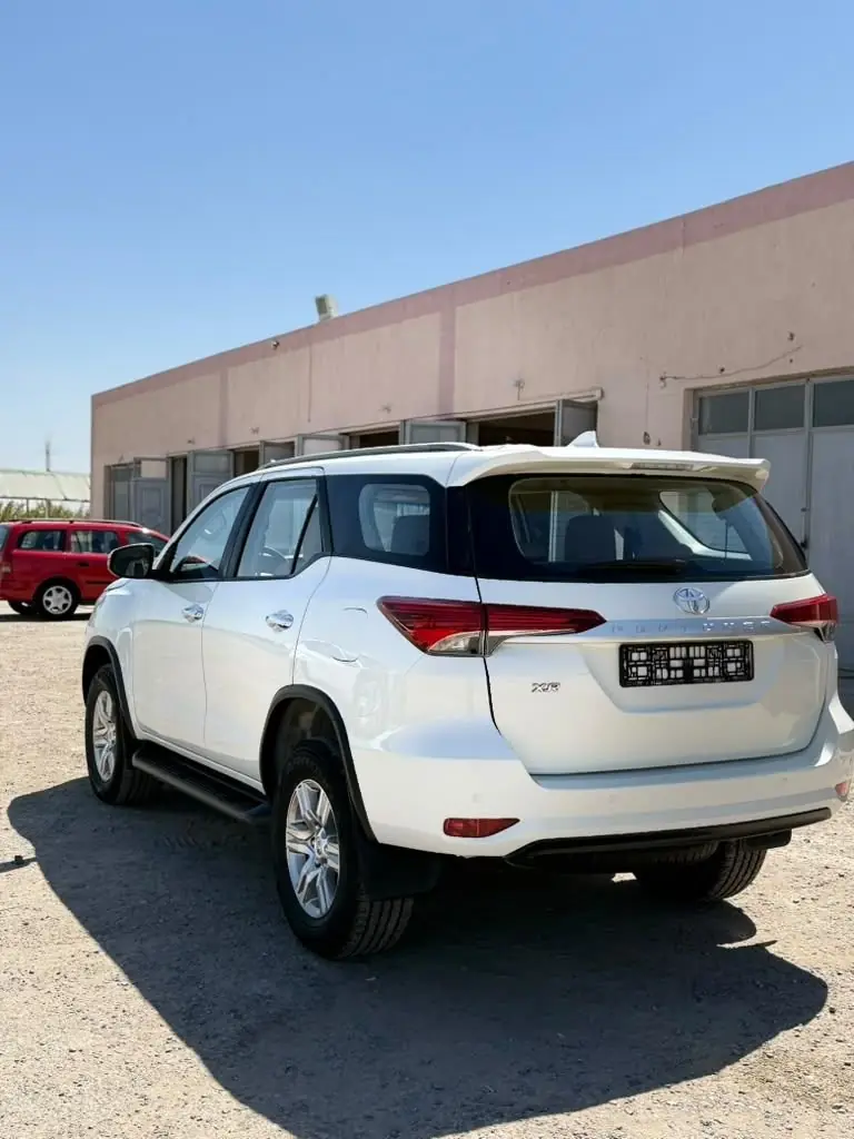 Toyota Fortuner 2