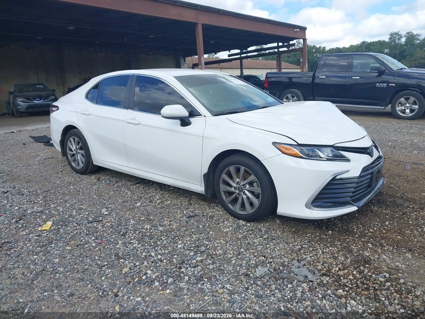 2023 Toyota Camry Le 9