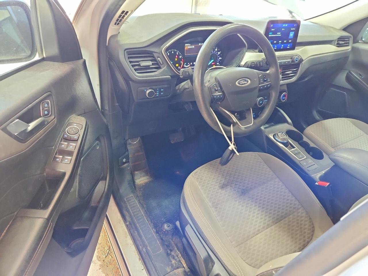 2021 Ford Escape Se 13