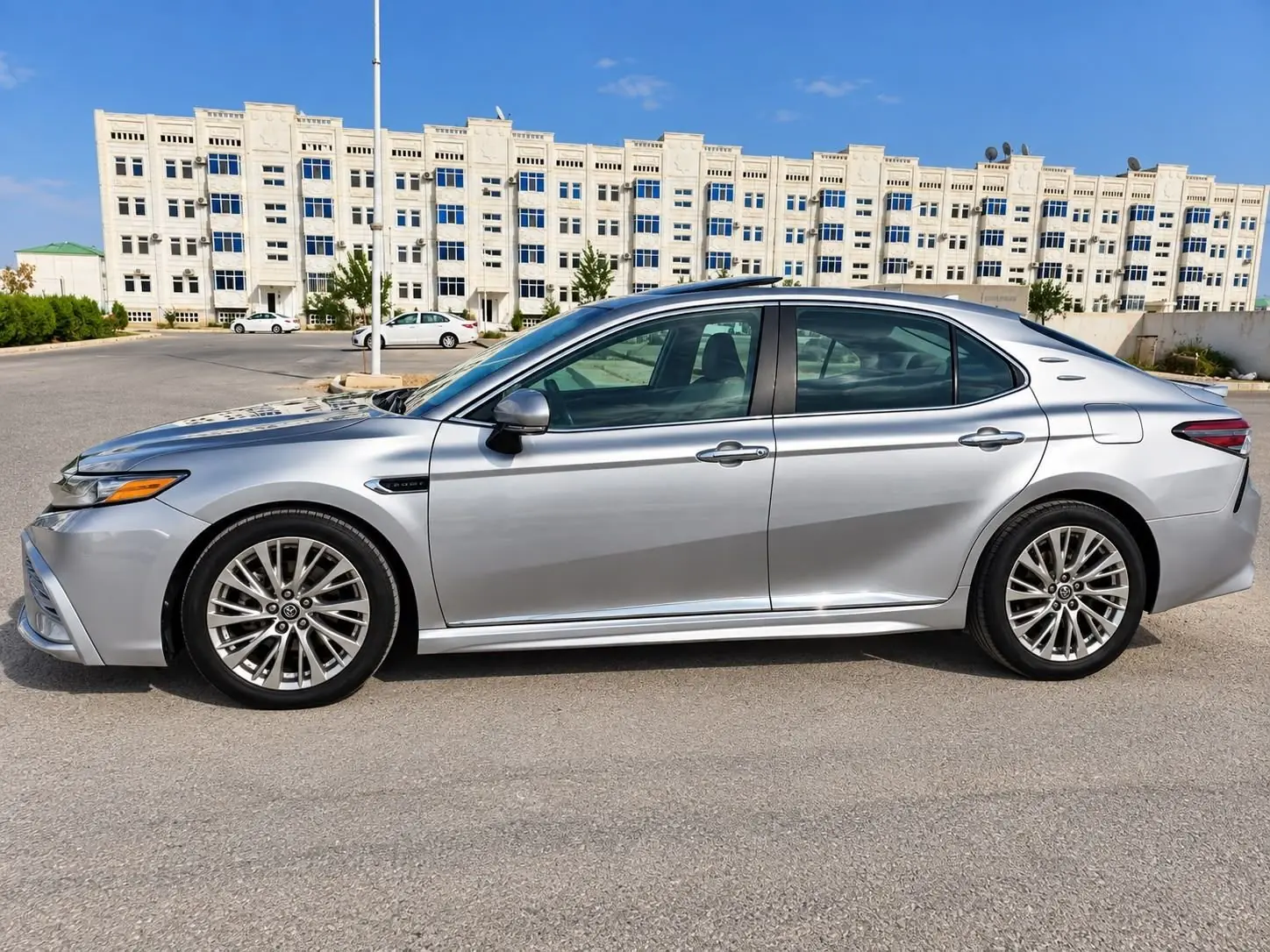 2021 Toyota Camry SE 3