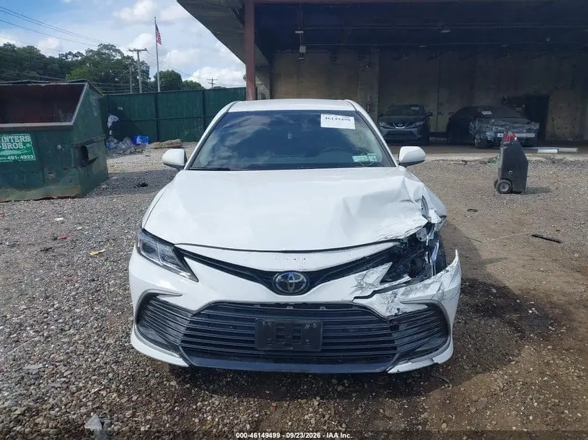 2023 Toyota Camry Le 4
