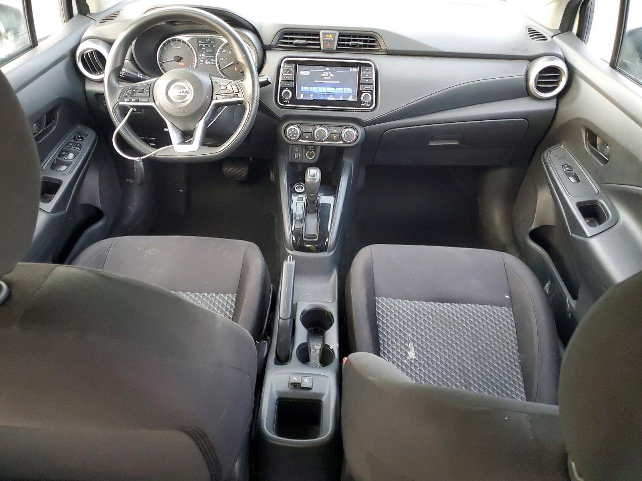 2021 Nissan Versa S 10