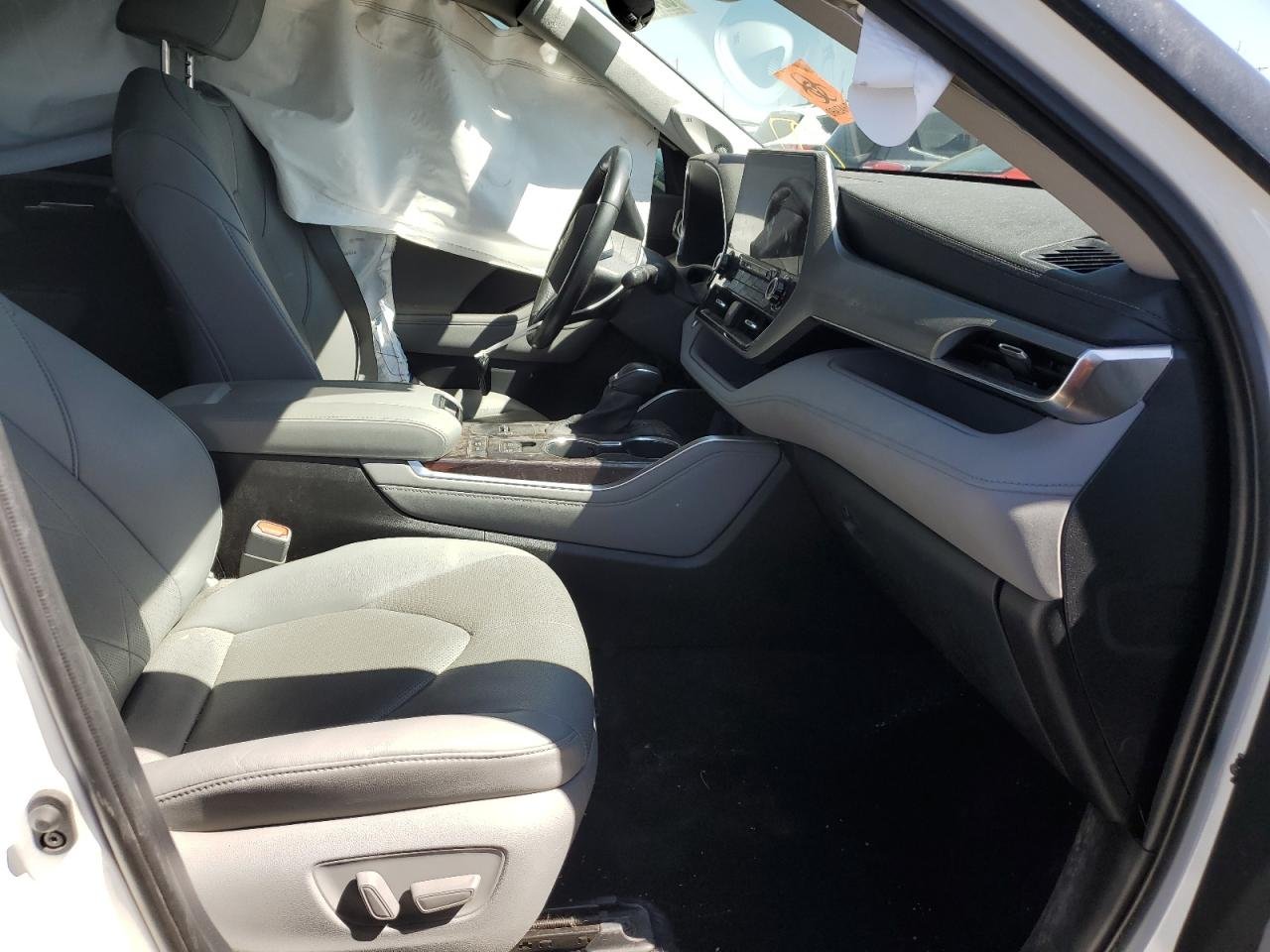 2021 Toyota Highlander Hybrid Platinum 10