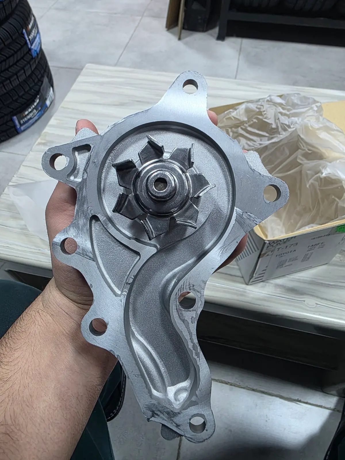 Pompa 4.0 LAND CRUISER PRADO 2