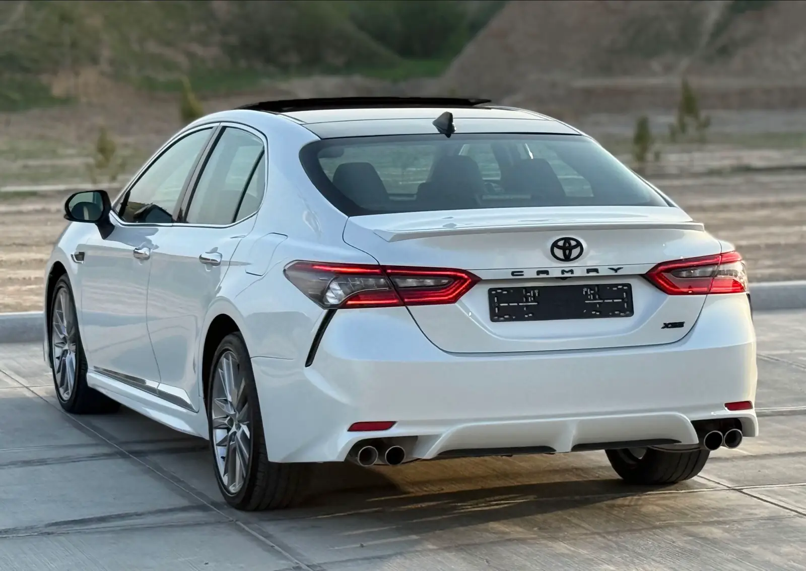 2021 Toyota Camry Xse 4