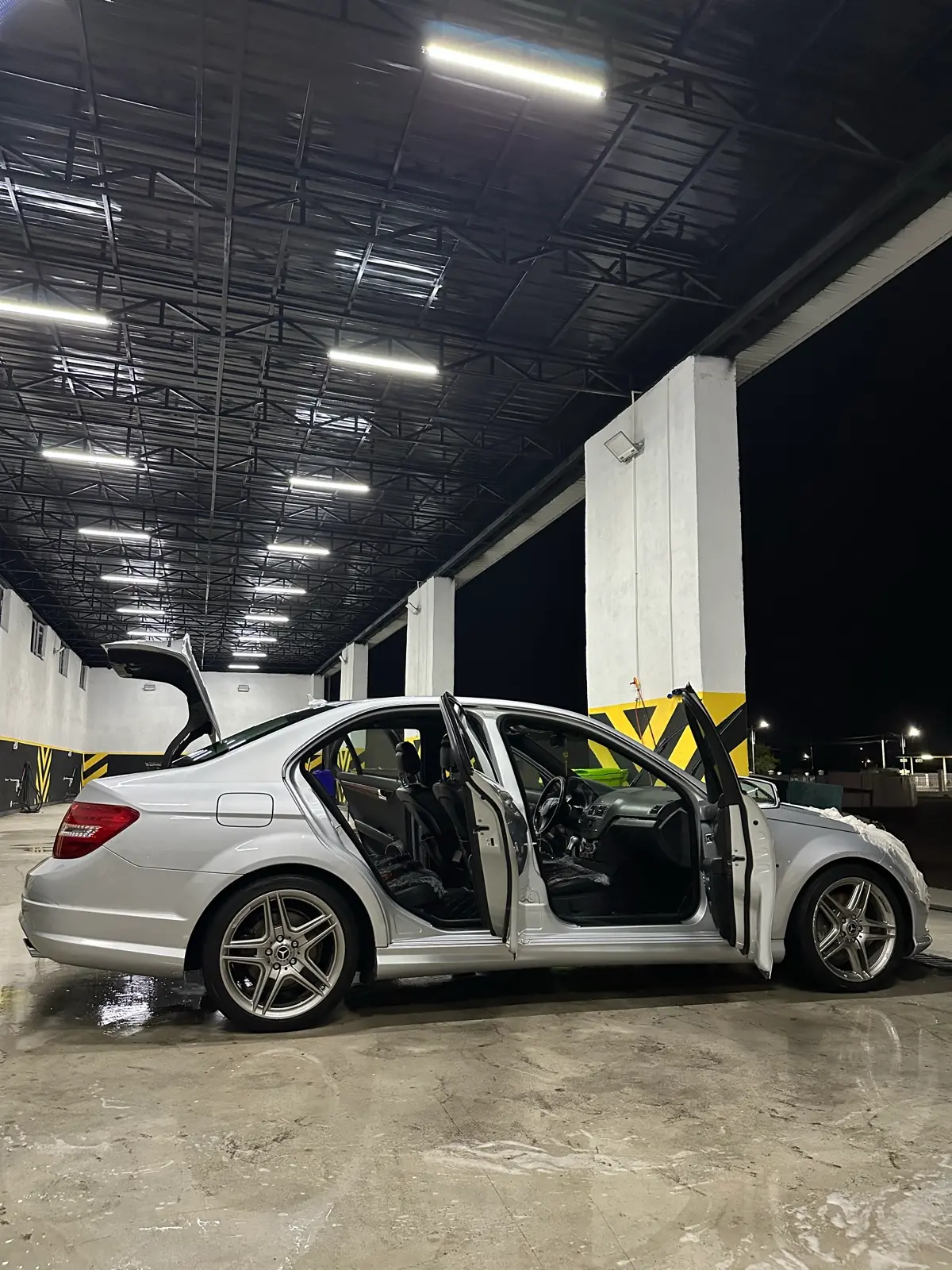 2011 MERCEDES-BENZ C-Class 5