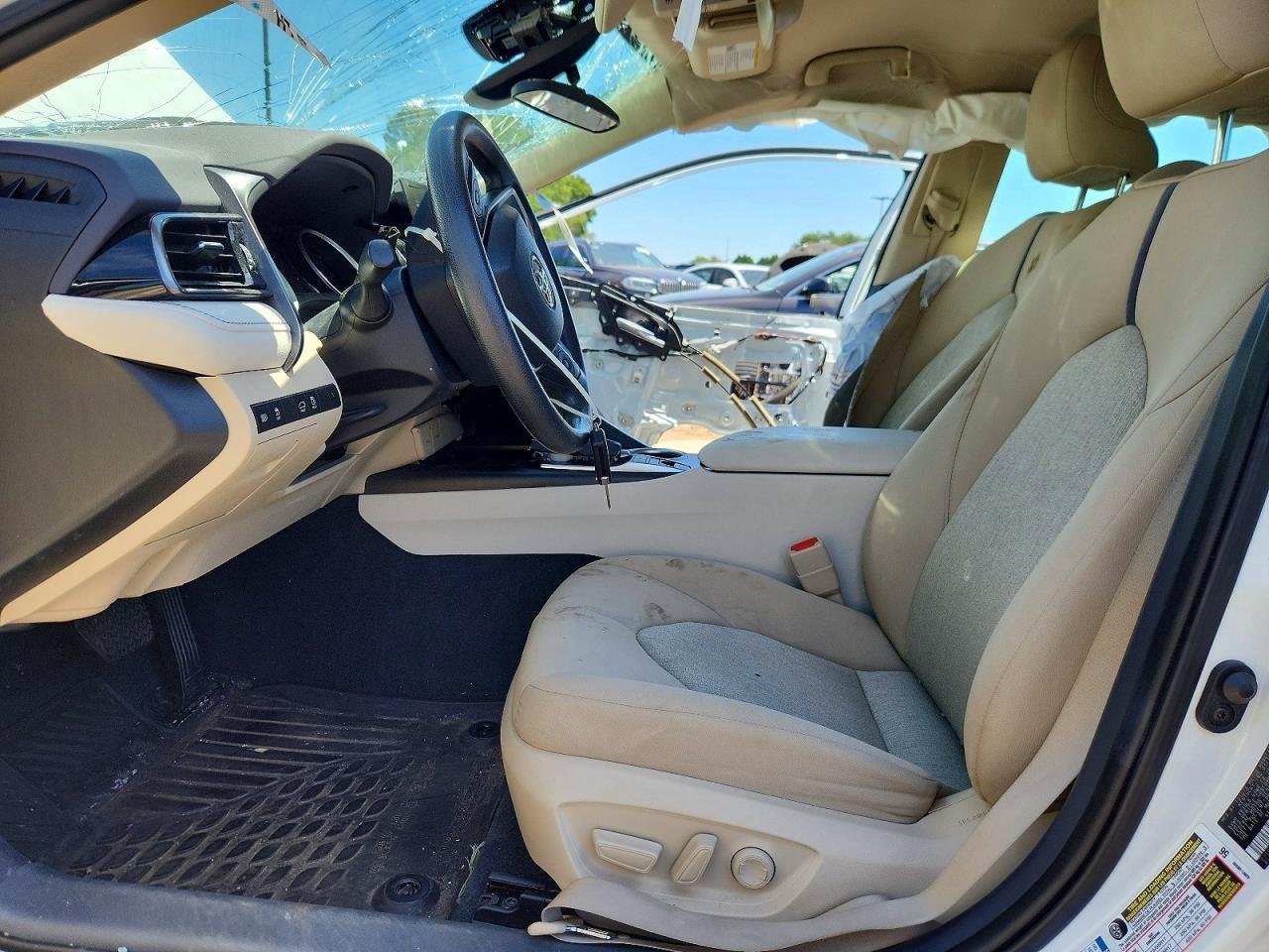 2022 Toyota Camry Le 7
