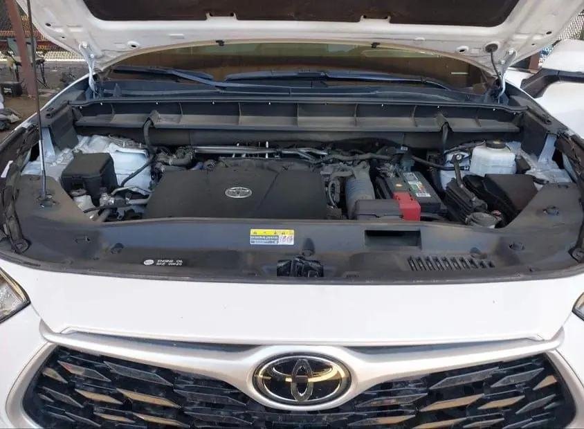 2021 TOYOTA Highlander 6