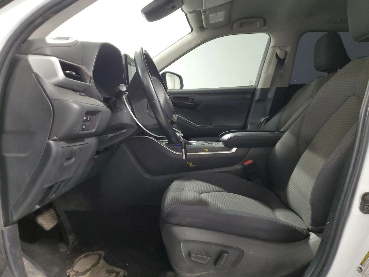 2023 Toyota Highlander Le 7