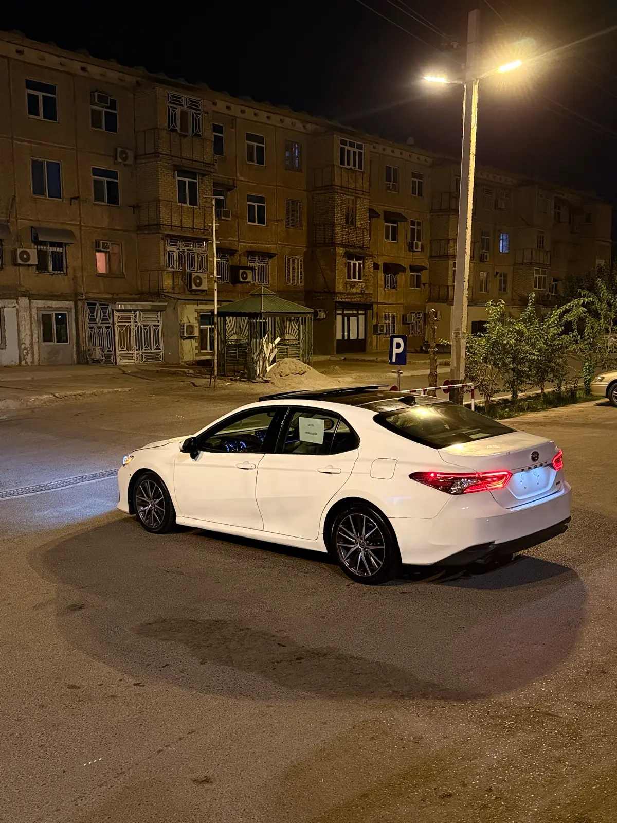 2021 Toyota Camry Xle V6 6