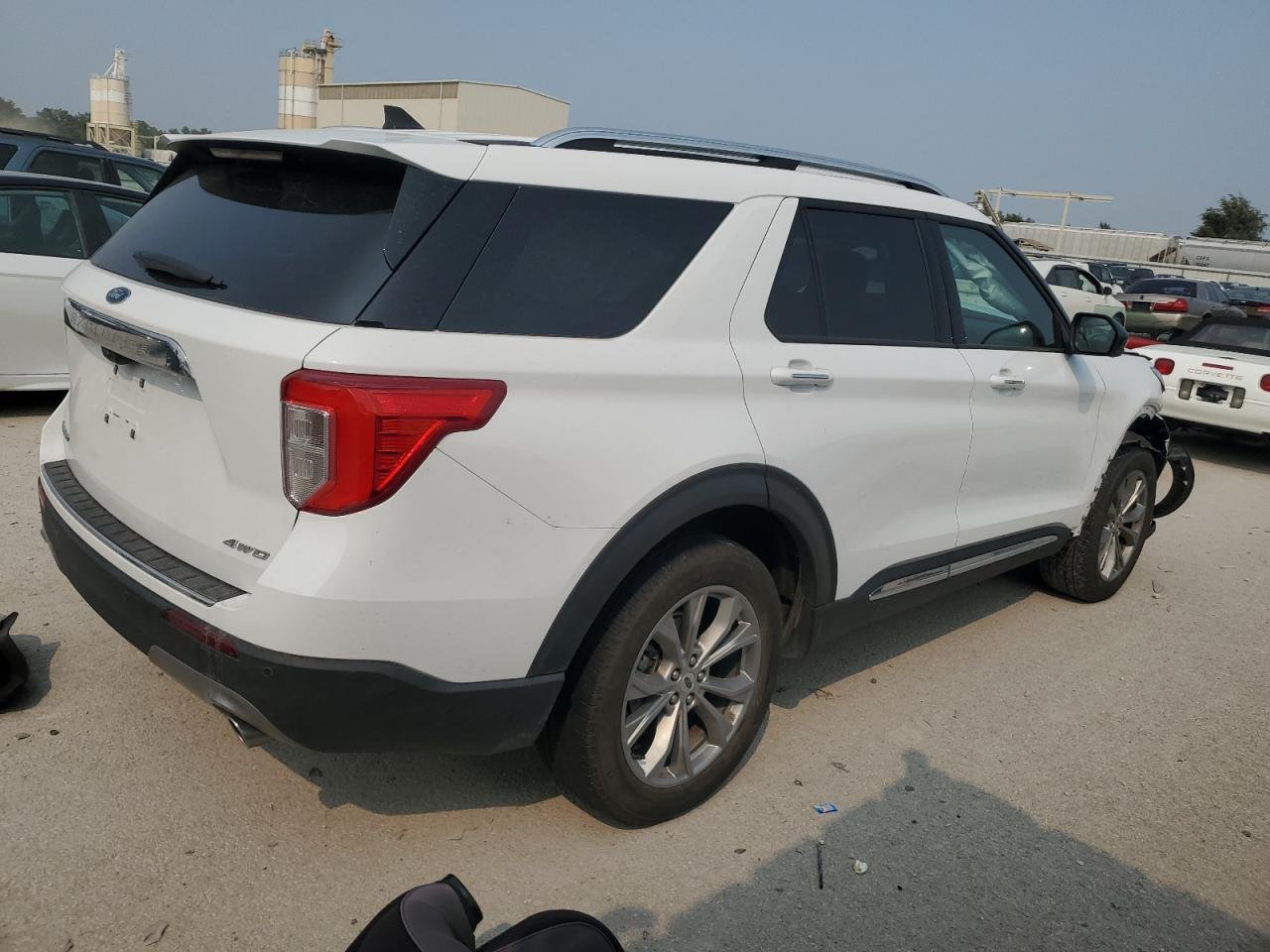 2023 Ford Explorer Limited 3