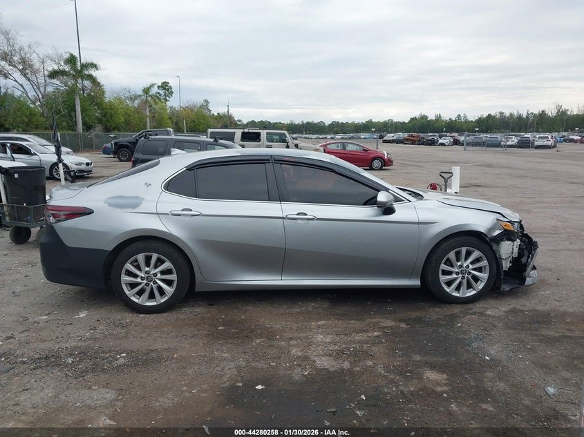 2022 Toyota Camry Le 20