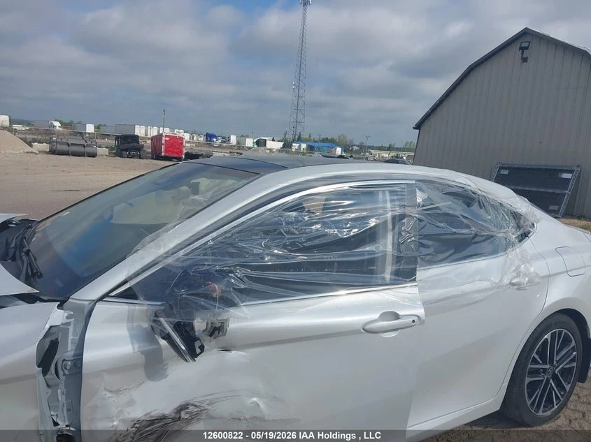 2025 Toyota Camry Xse/Xle/Le/Se 24