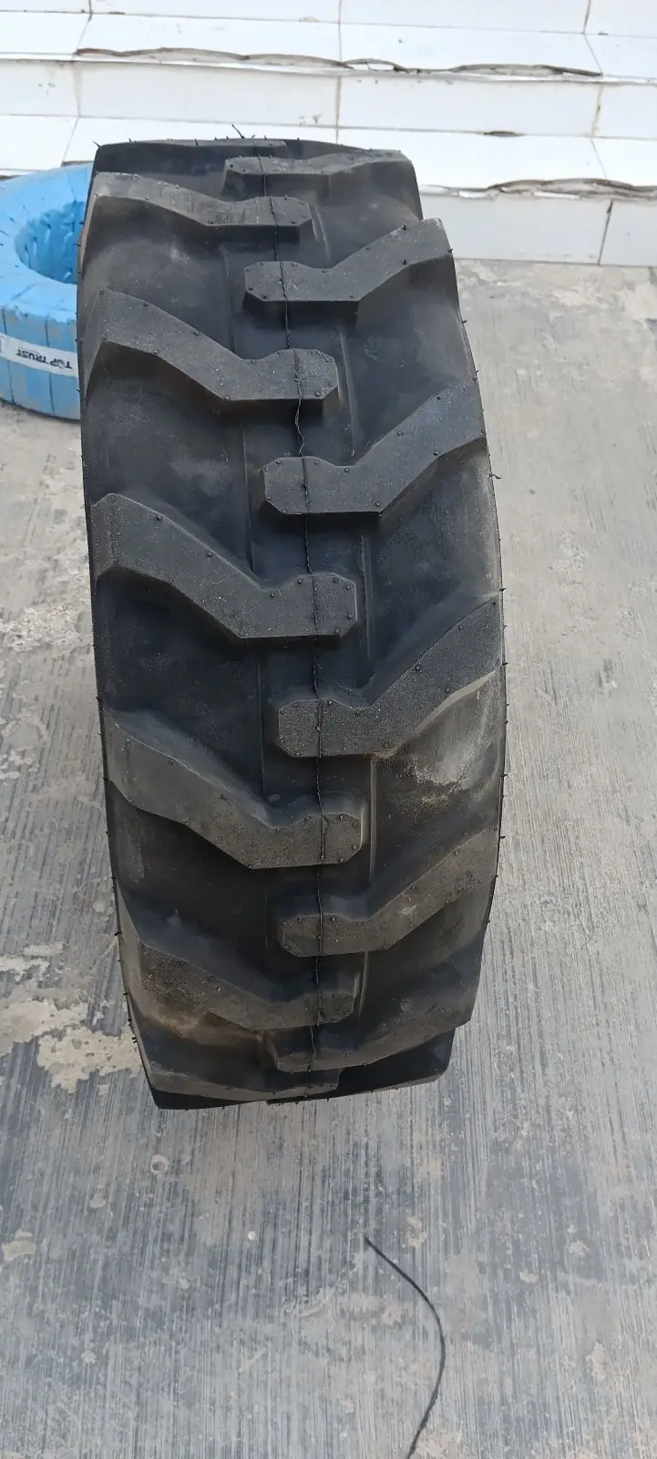 Teker 12.5/80-18 JCB 3