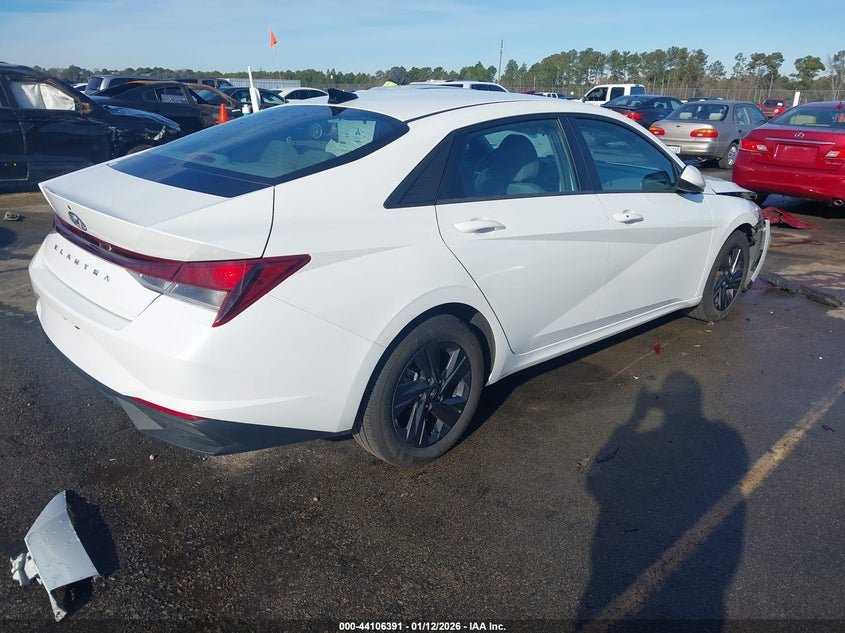 2022 Hyundai Elantra Sel 8