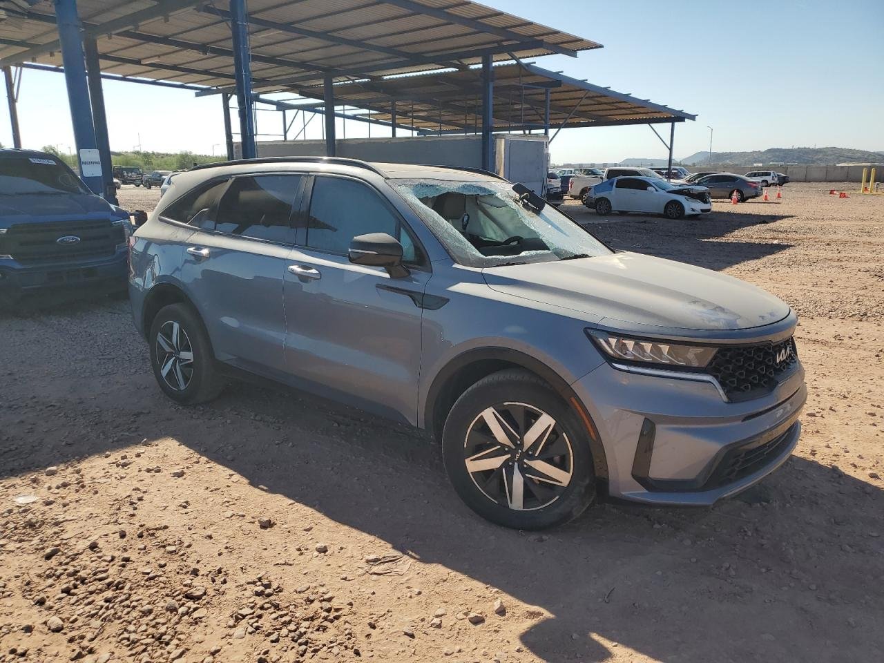 2022 Kia Sorento S 12