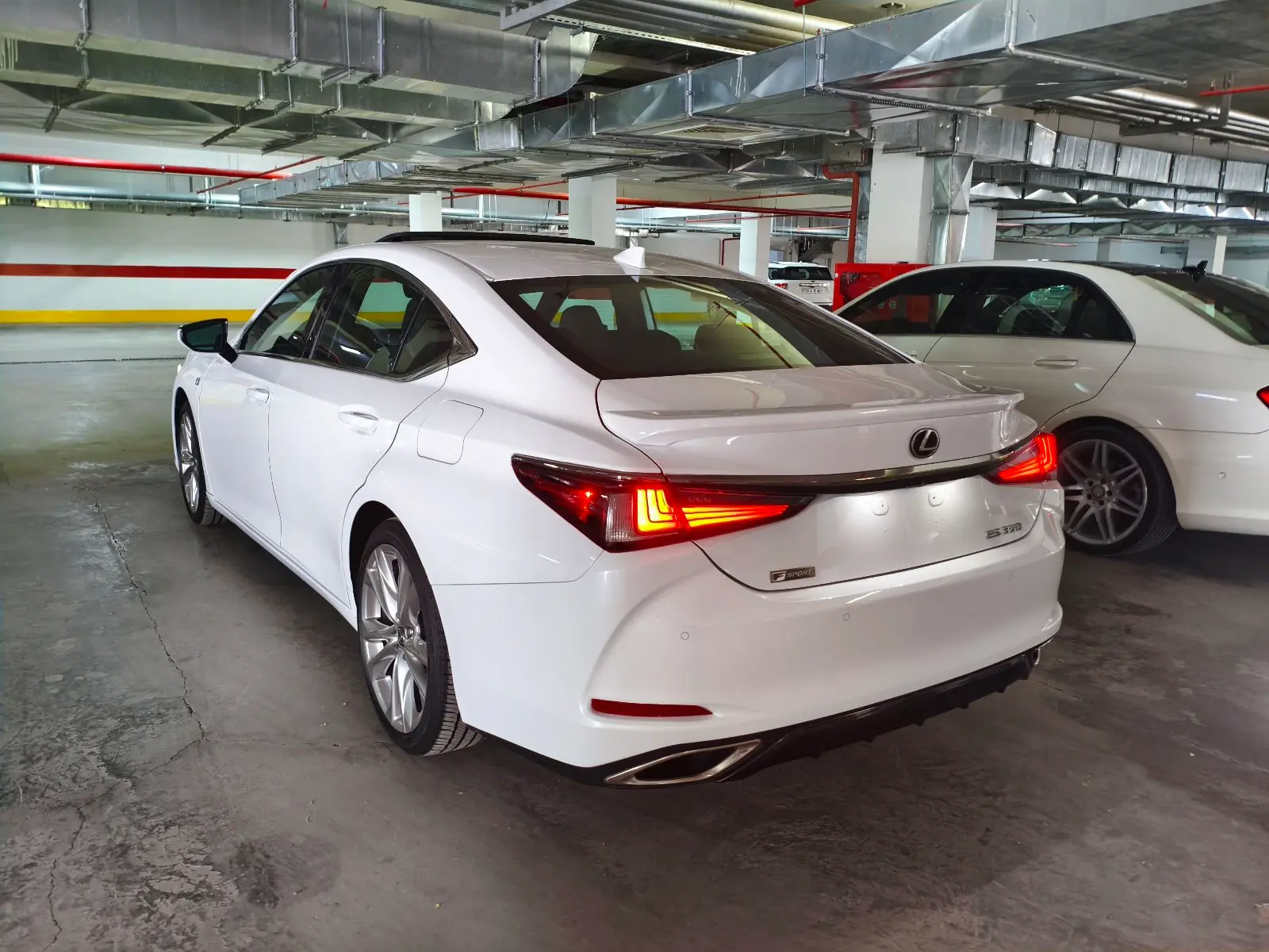 2021 LEXUS ES 5