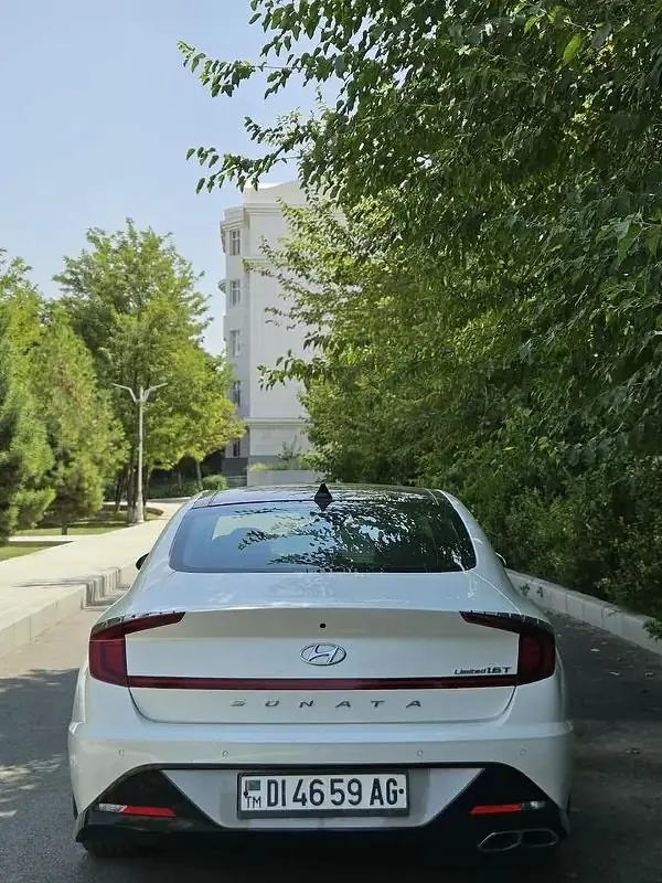 2022 Hyundai Sonata Limited 3