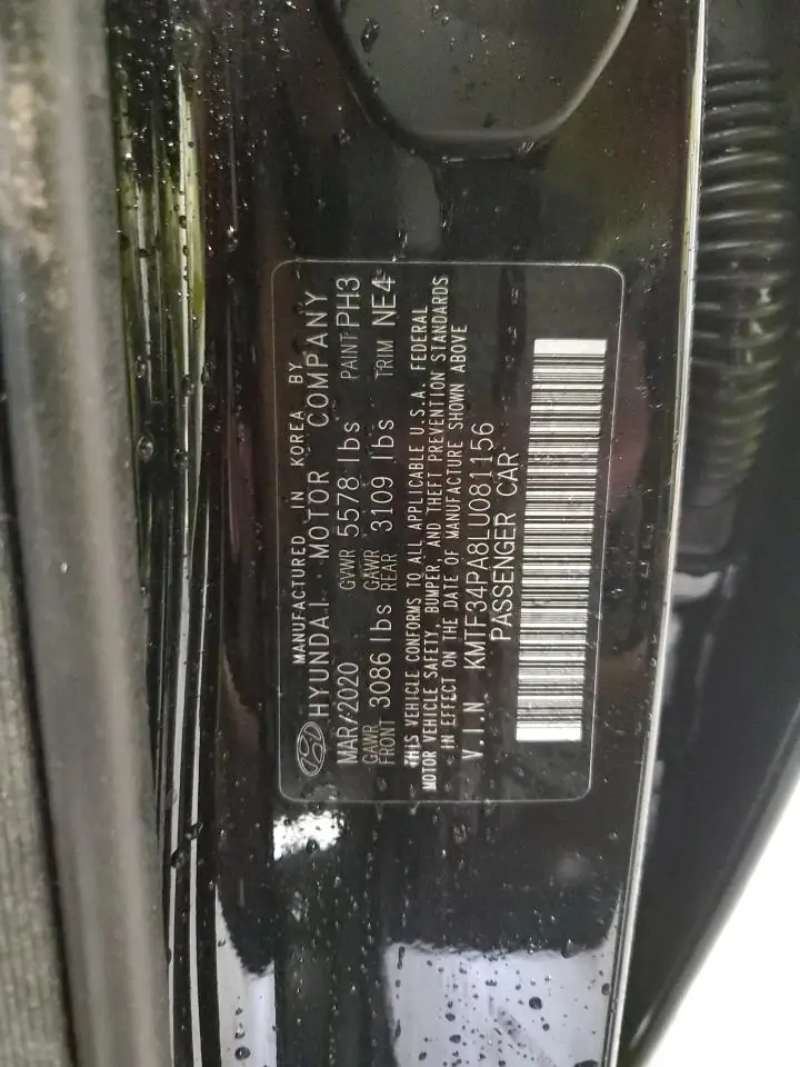2020 Genesis G90 Premium 17