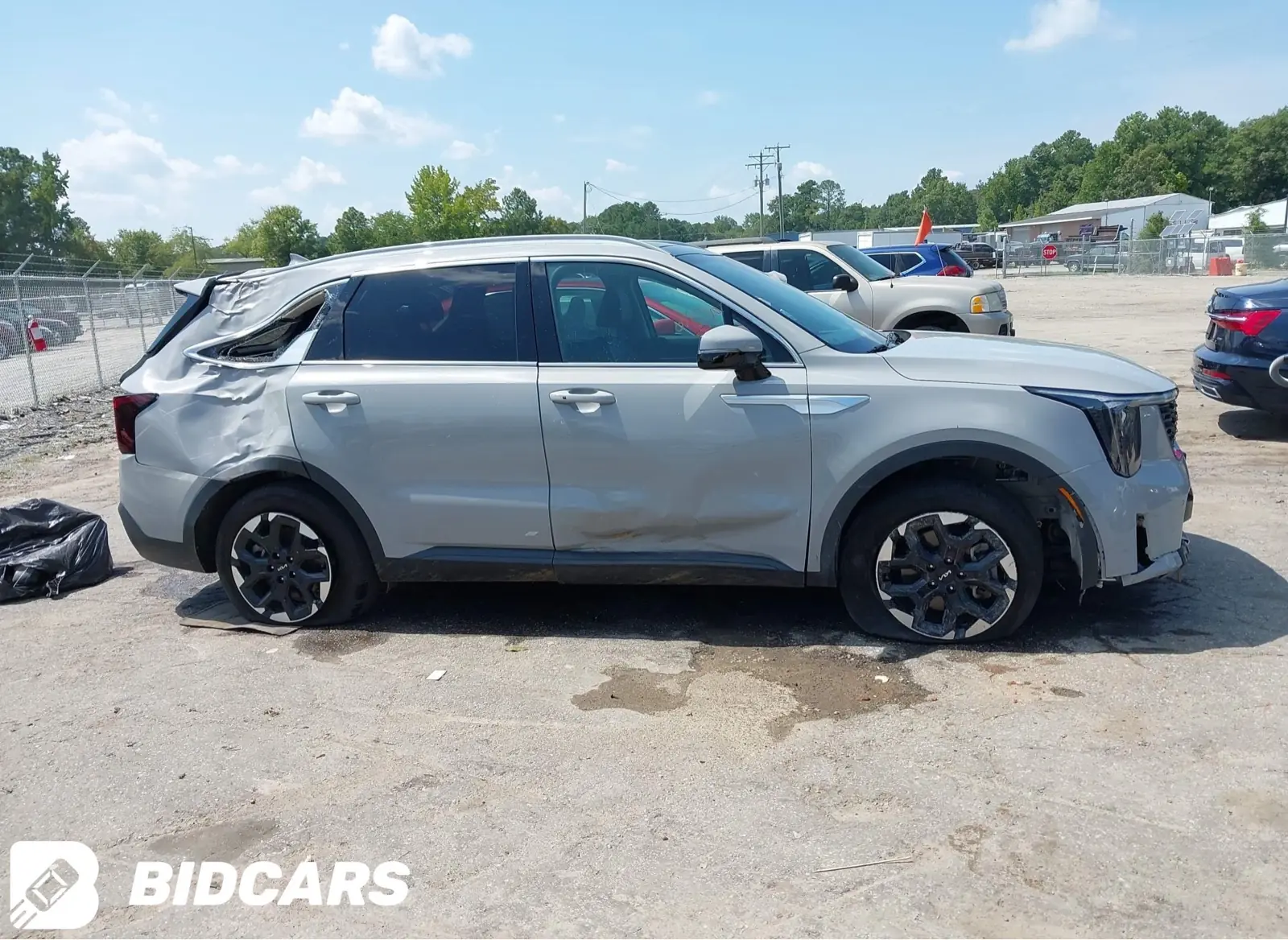 2024 Kia Sorento S 3