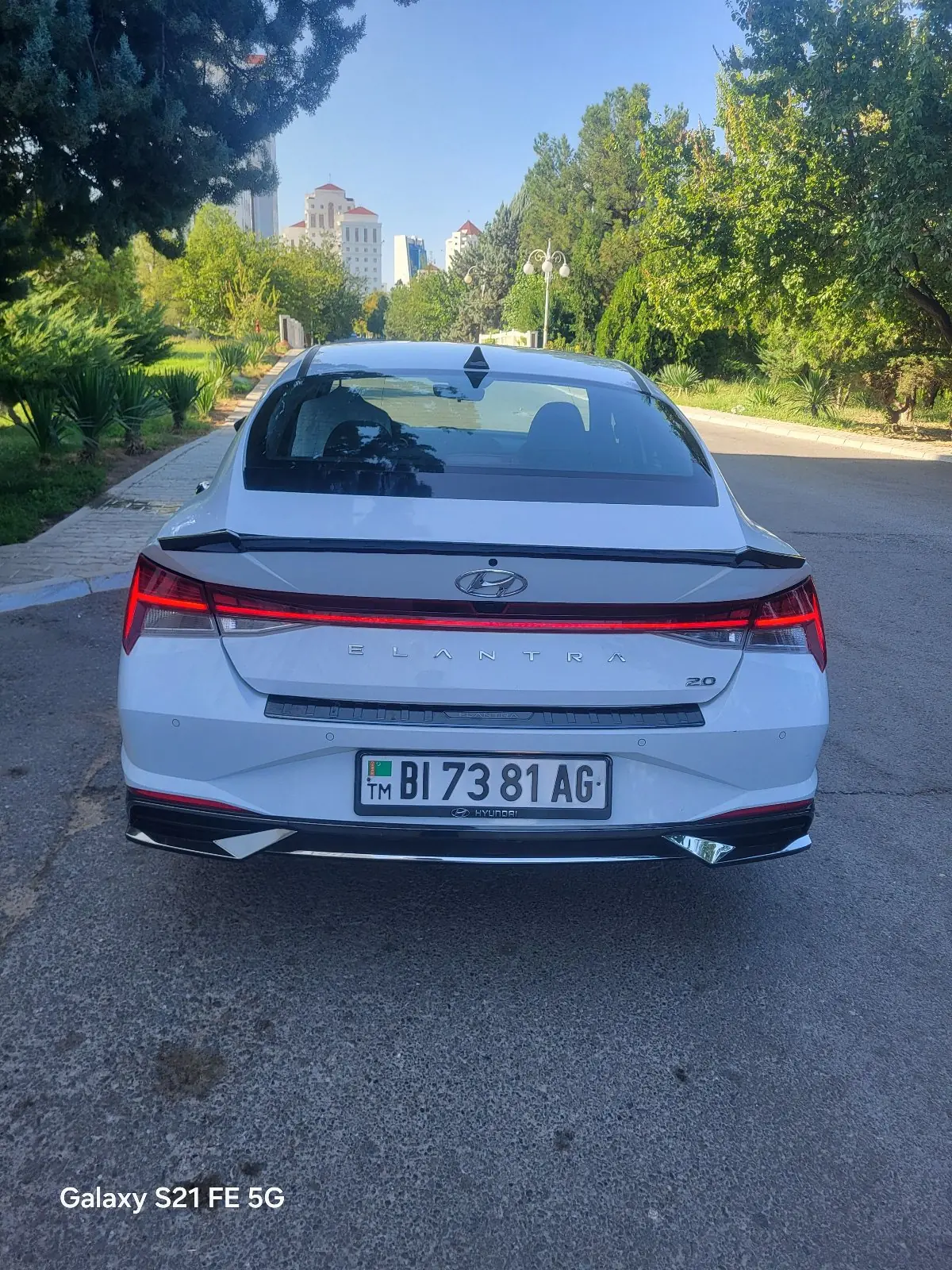2022 Hyundai Elantra 2
