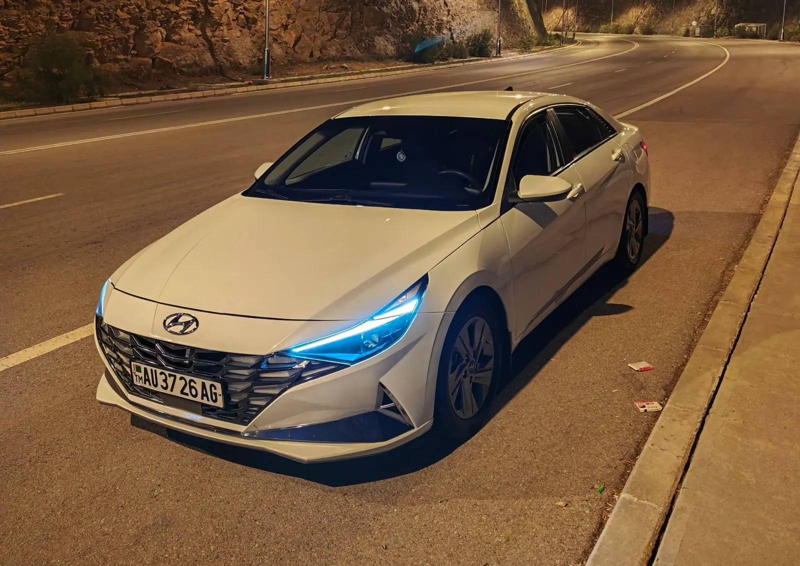 2021 Hyundai Elantra Sel 1