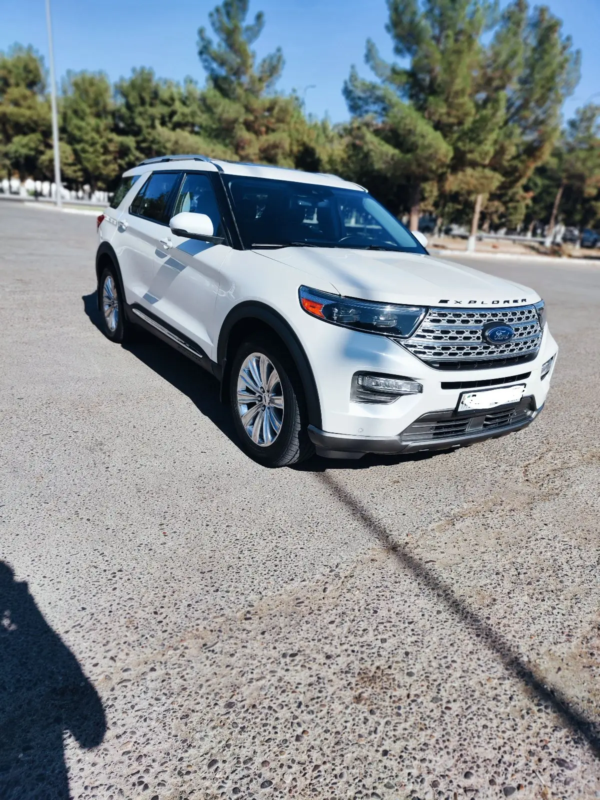 2021 Ford Explorer Limited 1