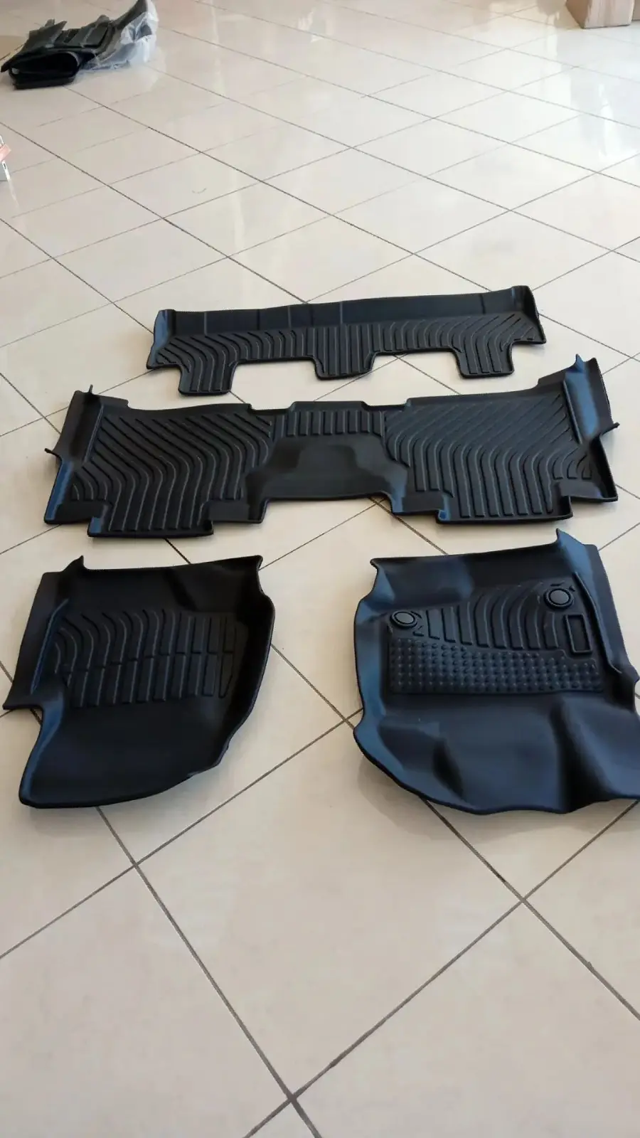 Ford Expidition rezin kowrik 2