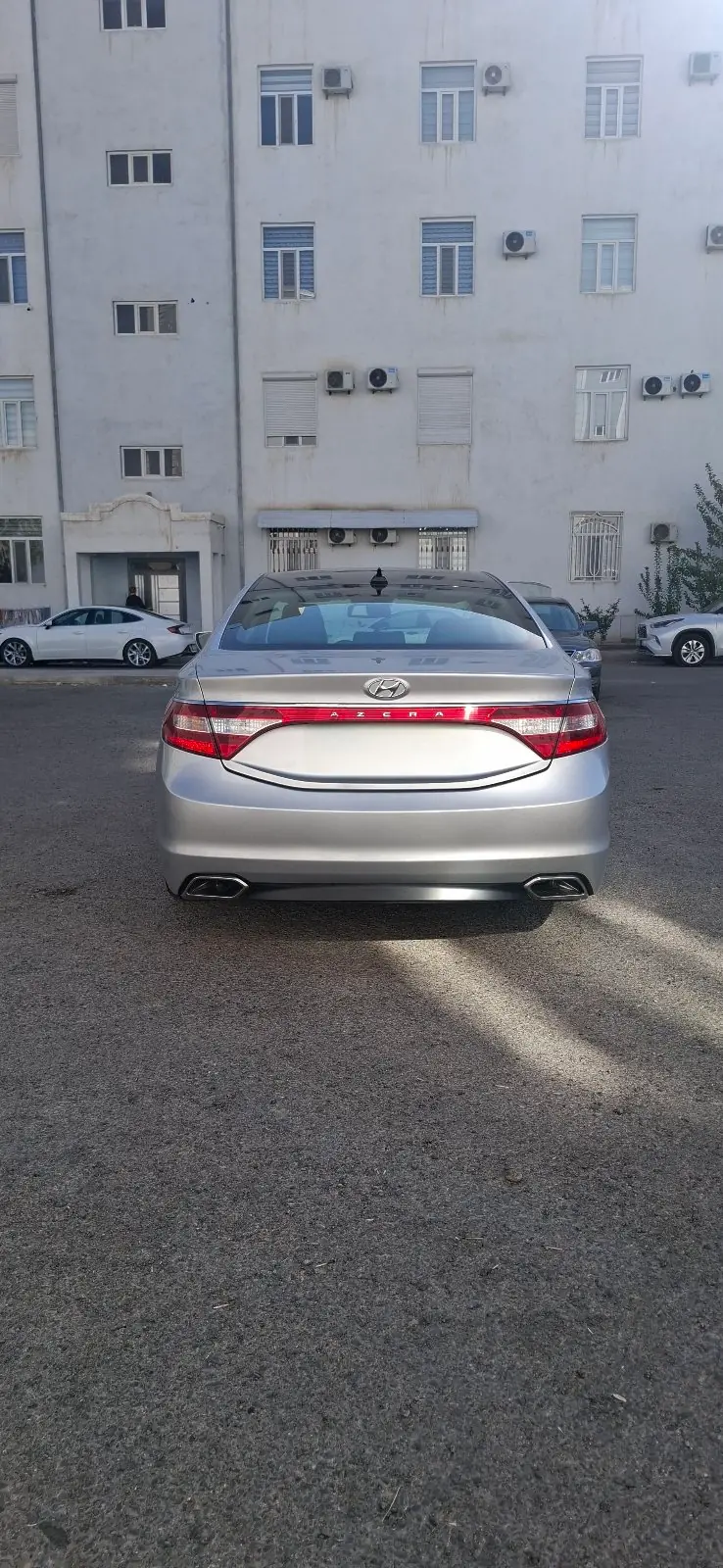 2016 HYUNDAI Azera 4