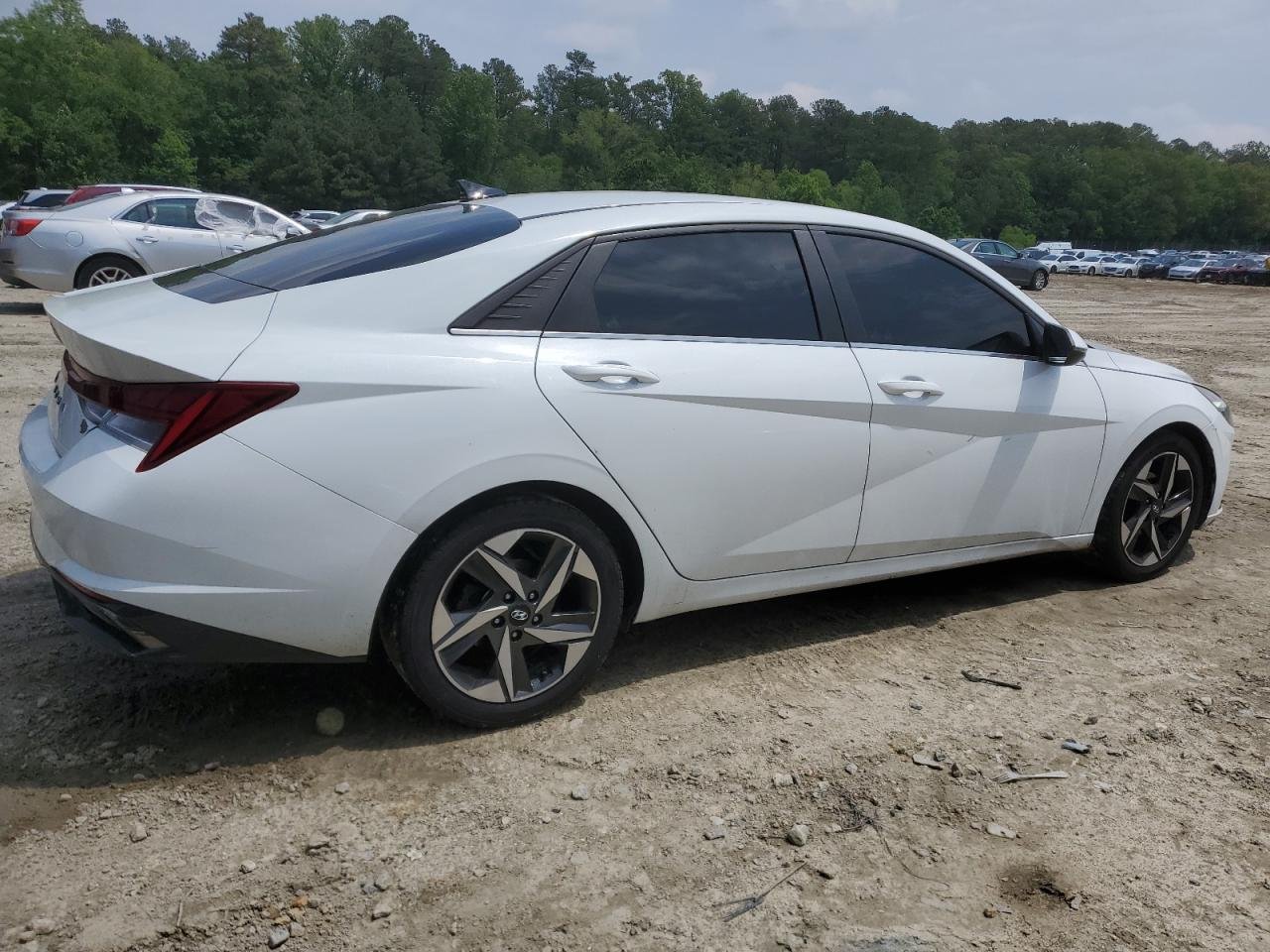 2021 Hyundai Elantra Sel 3