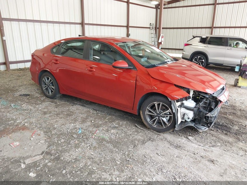 2023 Kia Forte Lxs 5