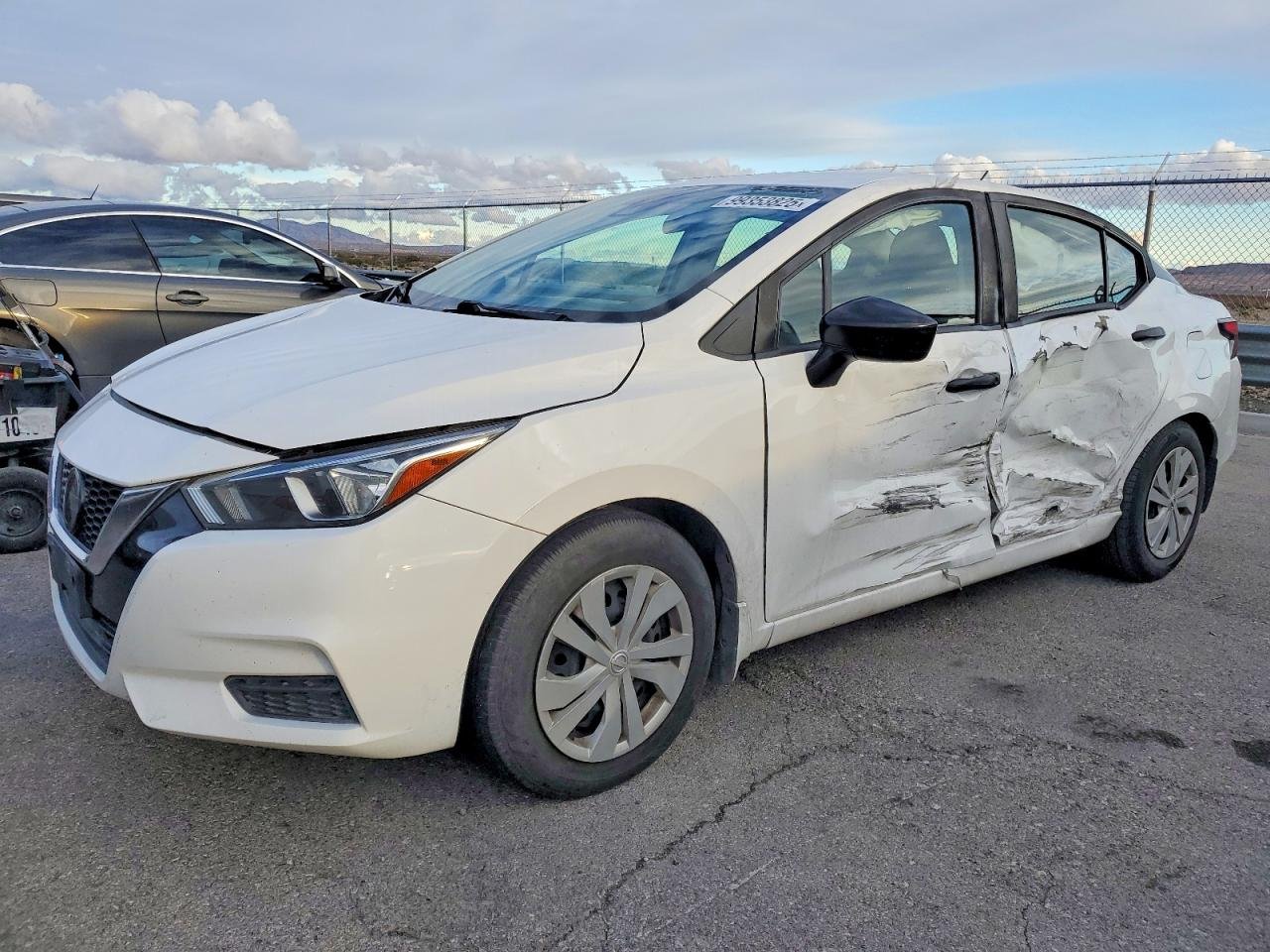 2021 Nissan Versa S 3
