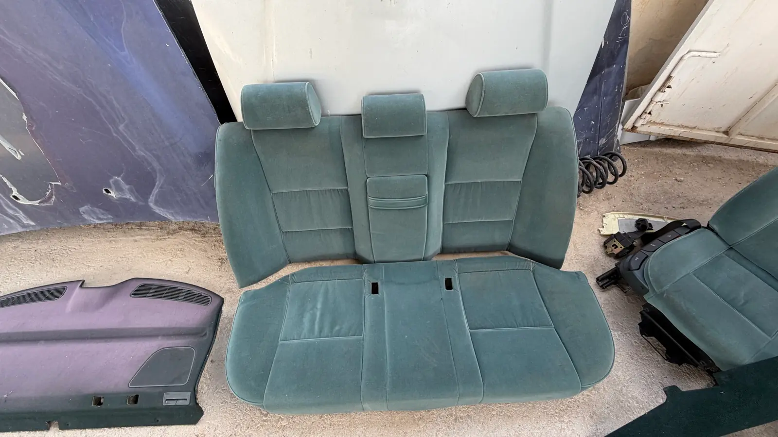 Bmw e39 yashyl salon ahlije detallary bar komplekt satylyar hemme zady yashyl renkde arassaja mordan zady germaniyadan gelen bashgada bmw zapjastlary un arkayyn habarlashyp bilersiniz amatly bahadan 3