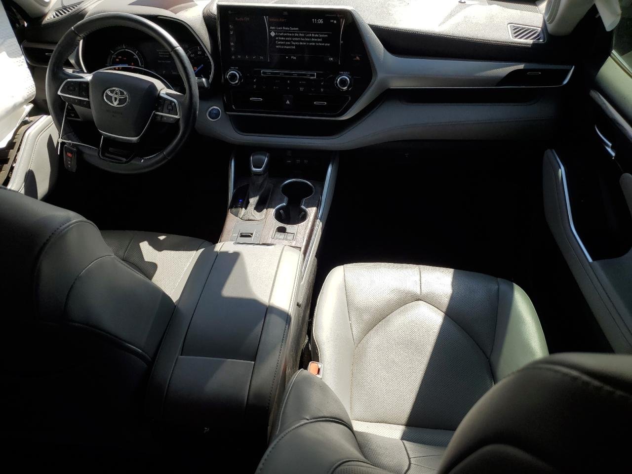 2021 Toyota Highlander Hybrid Platinum 11